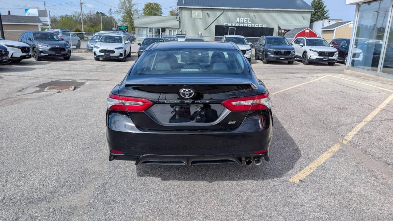 2019 Toyota Camry SE 4dr Sedan Photo3
