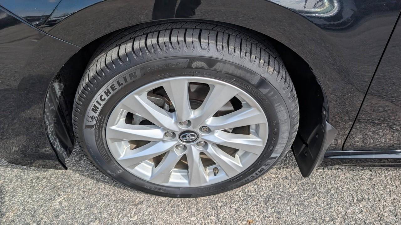 2019 Toyota Camry SE 4dr Sedan Photo