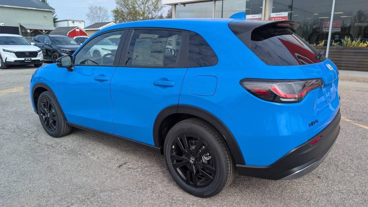 2027 Honda HR-V  Photo2