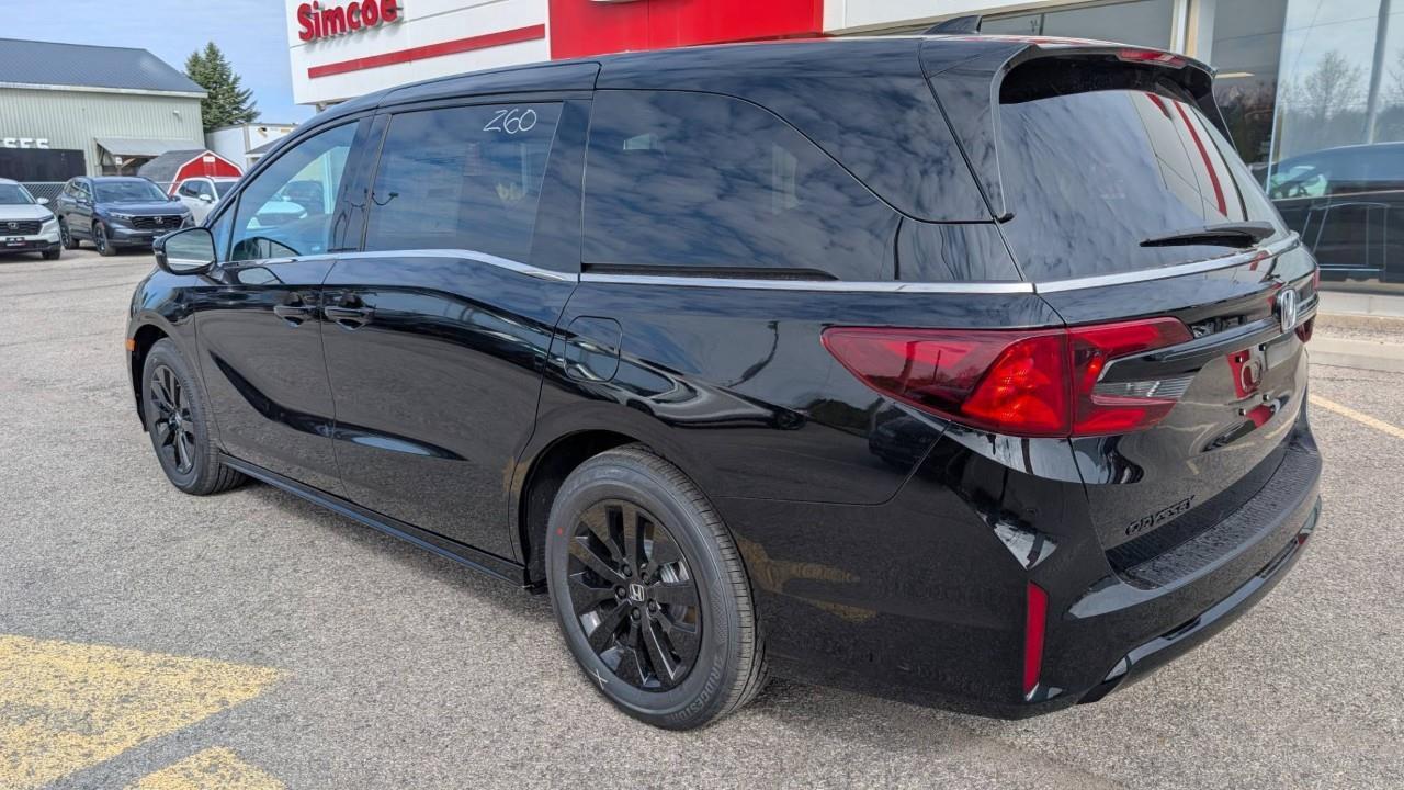 2026 Honda Odyssey Sport-L Passenger Van Photo2