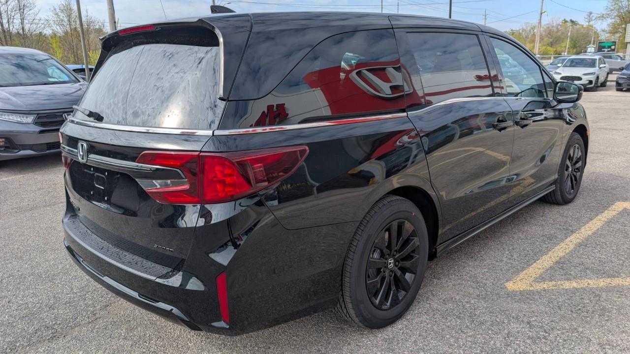 2026 Honda Odyssey Sport-L Passenger Van Photo4