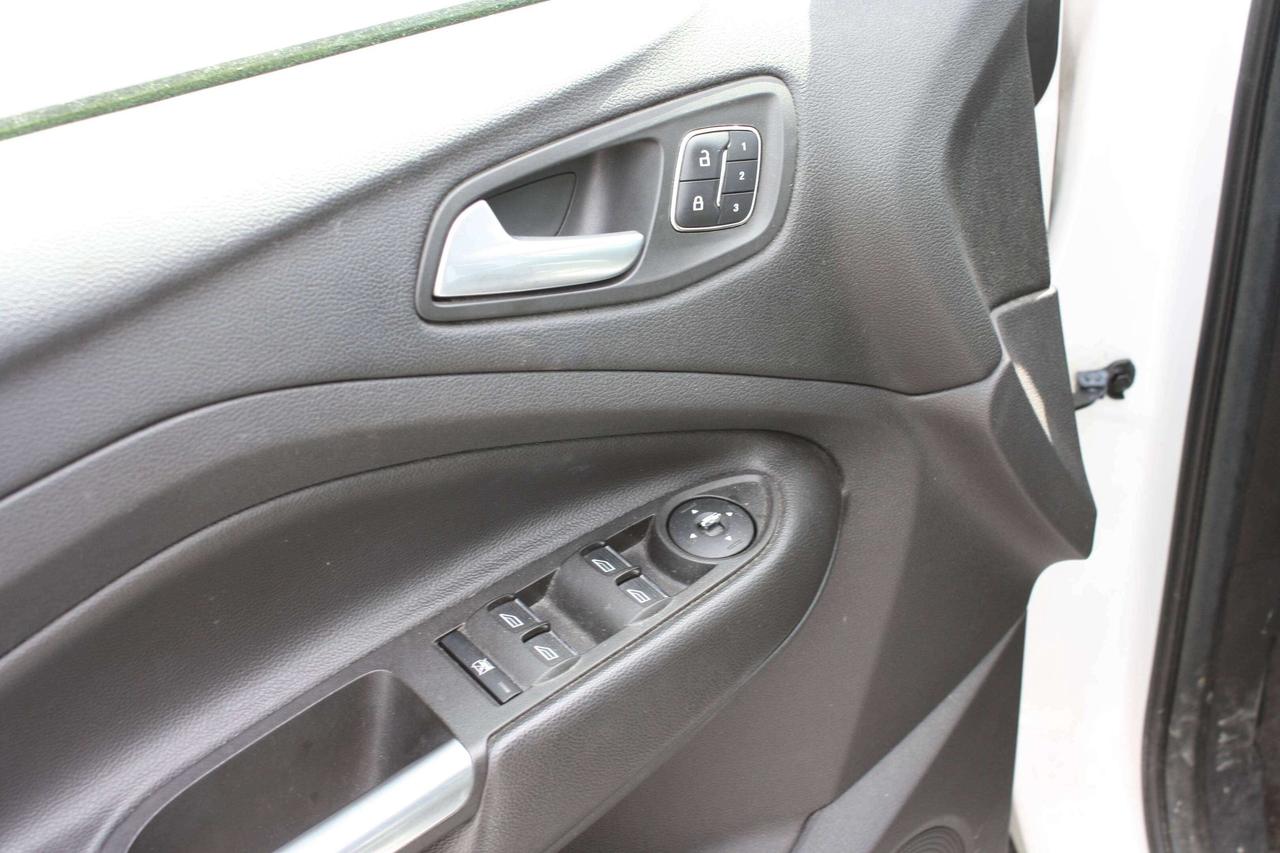 2013 Ford Escape 4WD 4DR SEL Photo