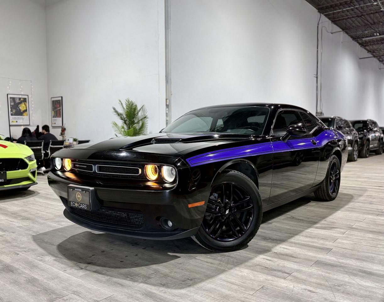 2019 Dodge Challenger Plus AWD||Vented & Heated Leather||Sunroof|| Photo0