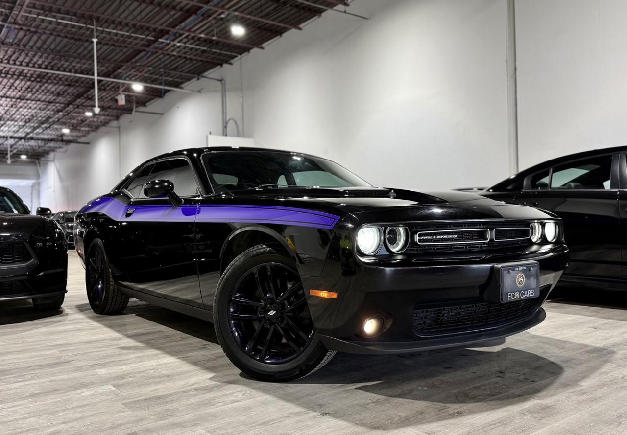 2019 Dodge Challenger Plus AWD||Vented & Heated Leather||Sunroof|| Photo