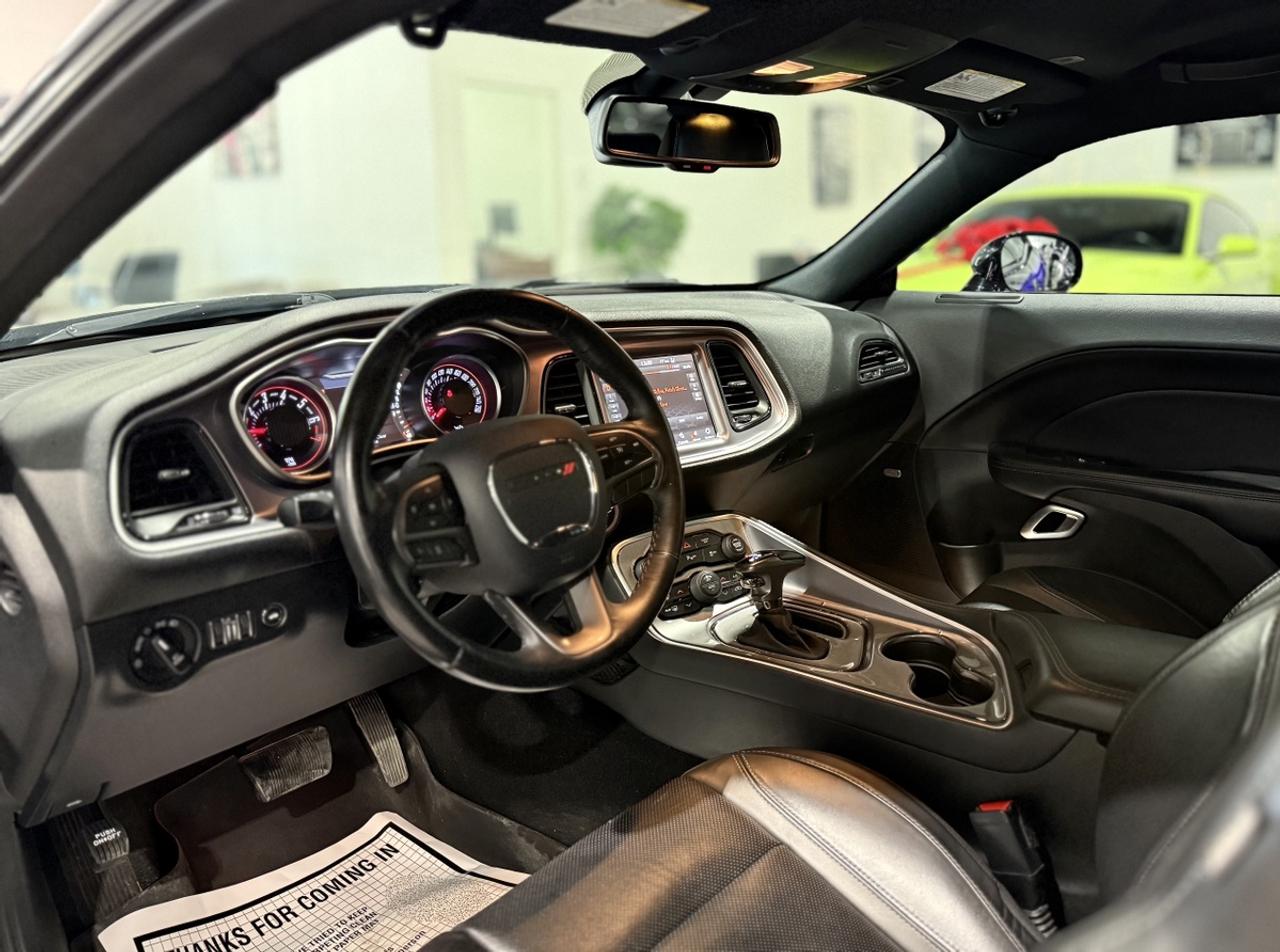 2019 Dodge Challenger Plus AWD||Vented & Heated Leather||Sunroof|| Photo