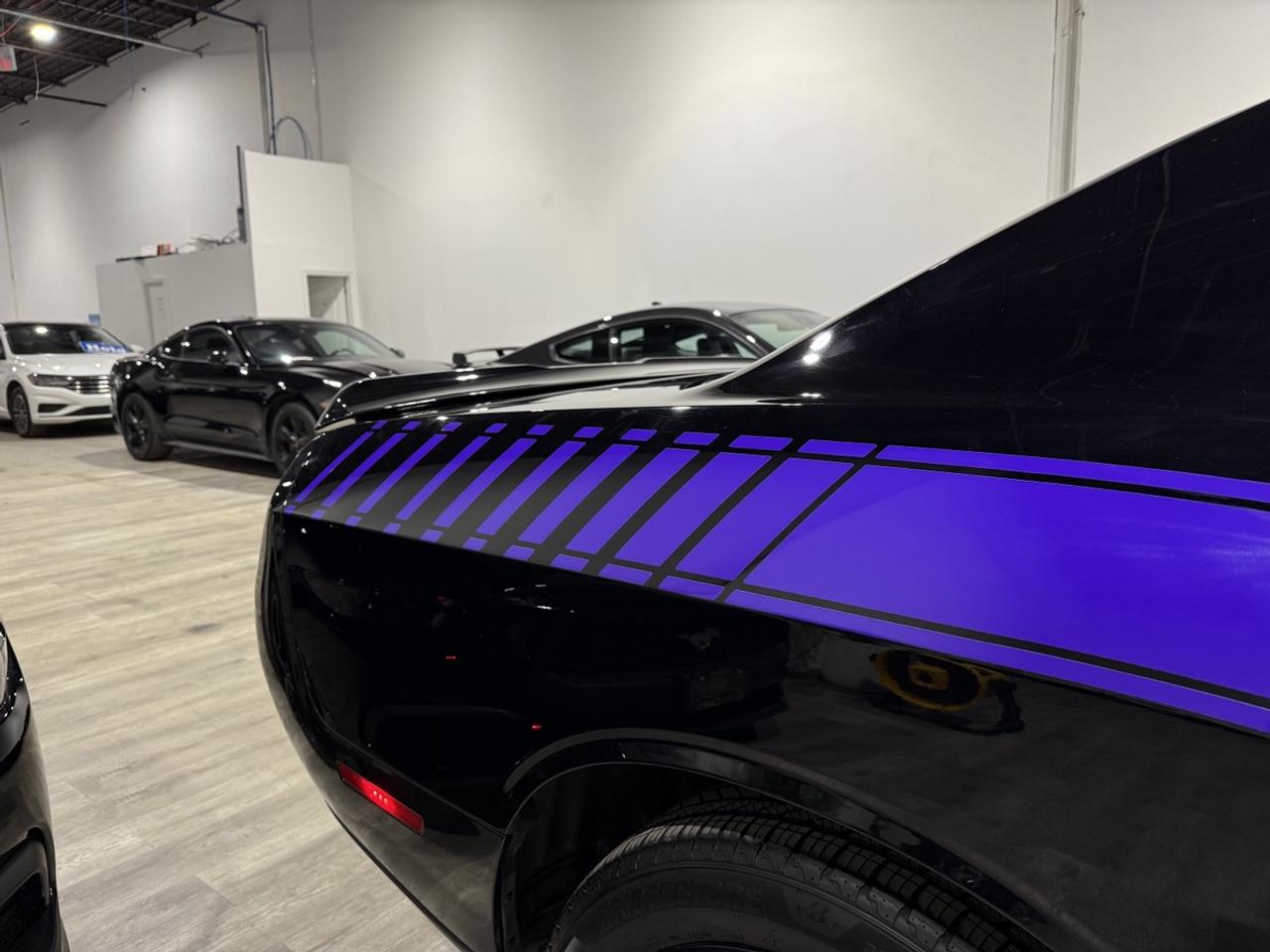 2019 Dodge Challenger Plus AWD||Vented & Heated Leather||Sunroof|| Photo