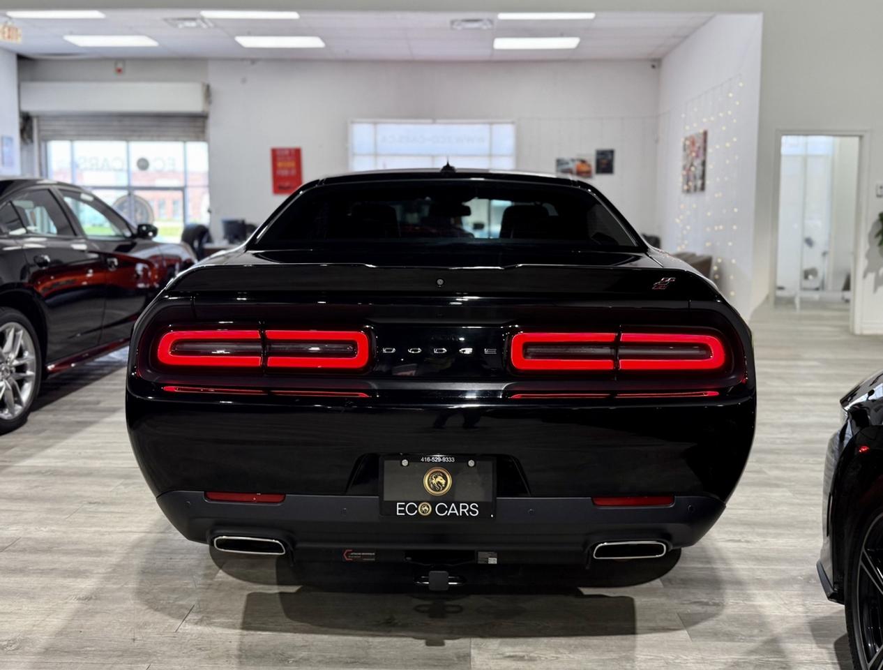 2019 Dodge Challenger Plus AWD||Vented & Heated Leather||Sunroof|| Photo