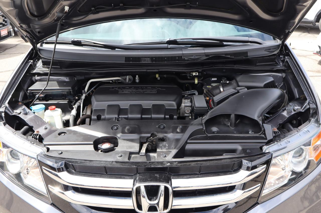 2017 Honda Odyssey EX (A6) Passenger Van Photo