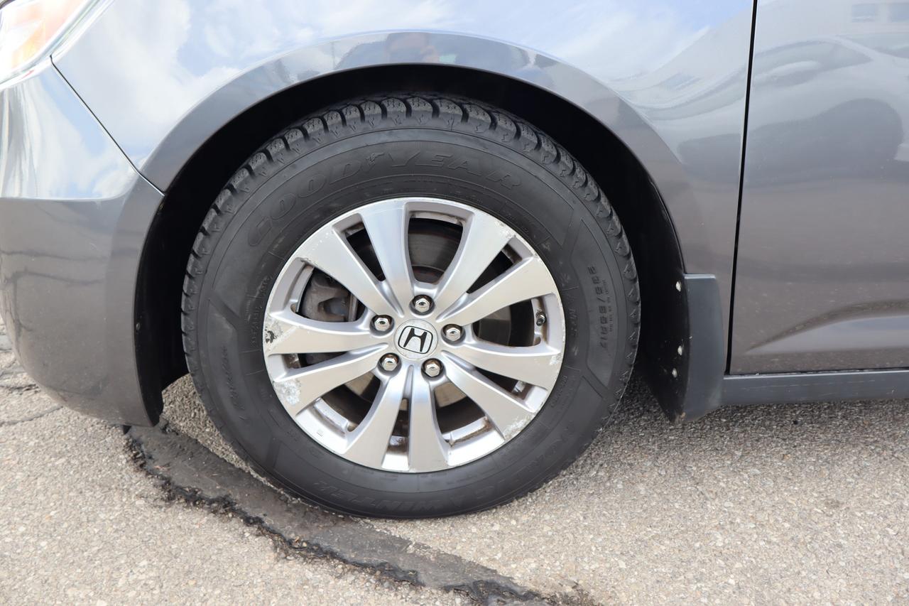 2017 Honda Odyssey EX (A6) Passenger Van Photo