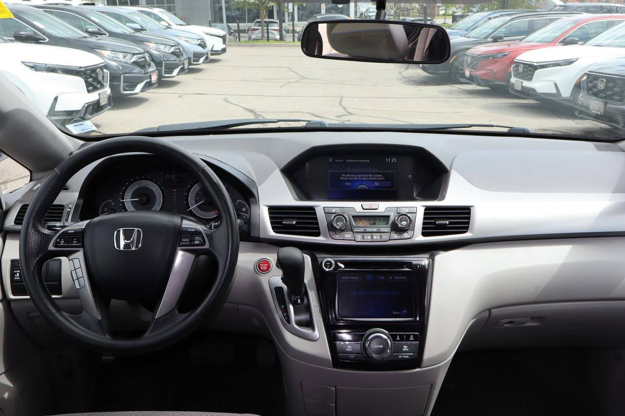 2017 Honda Odyssey EX (A6) Passenger Van Photo