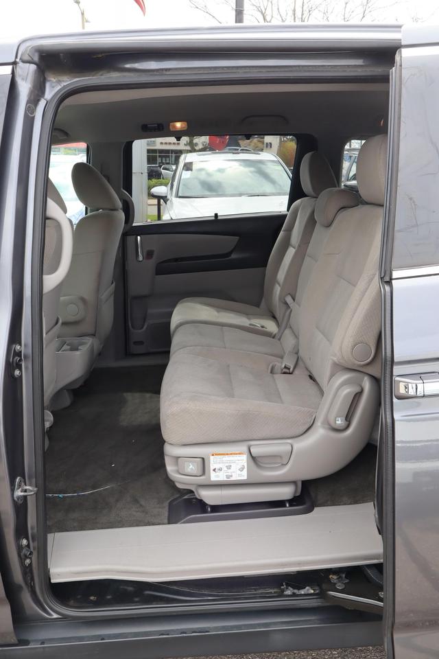 2017 Honda Odyssey EX (A6) Passenger Van Photo