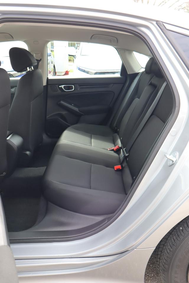 2022 Honda Civic LX 4dr Sedan Photo