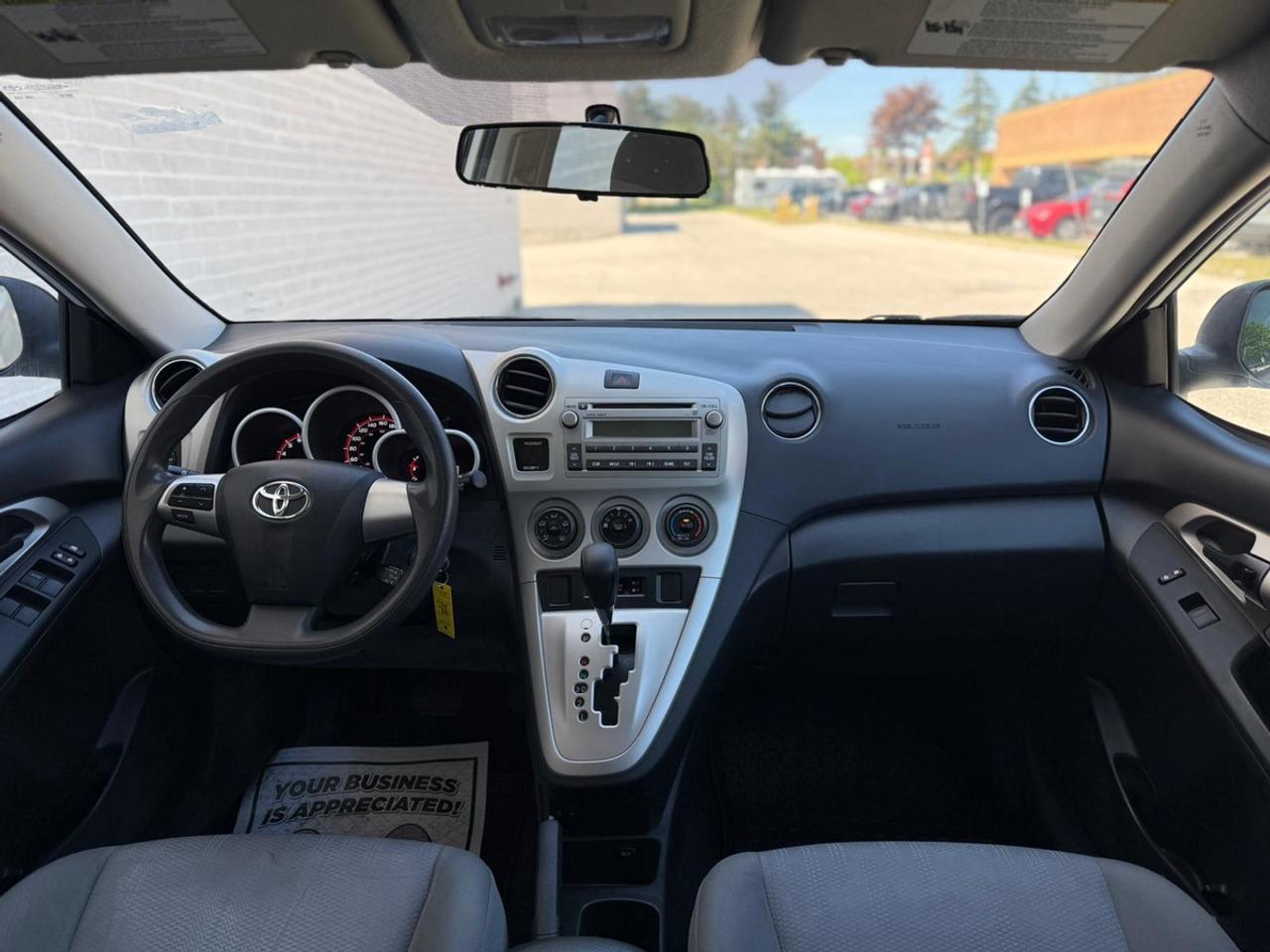 2011 Toyota Matrix BASE Photo