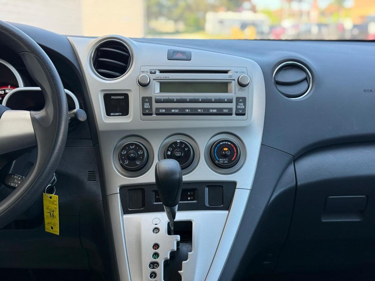 2011 Toyota Matrix BASE Photo