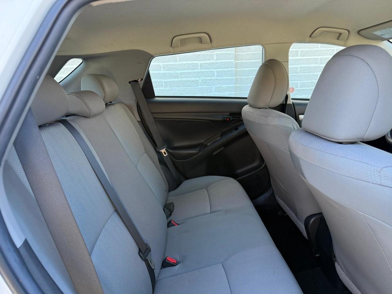 2011 Toyota Matrix BASE Photo