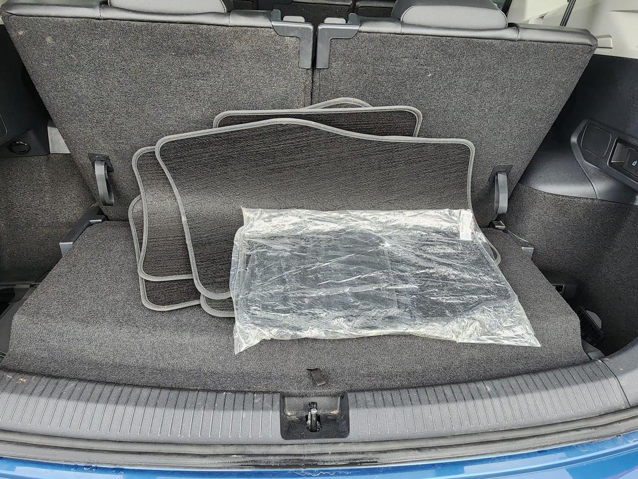 2020 Volkswagen Tiguan IQ Drive 4dr All-Wheel Drive 4MOTION Photo
