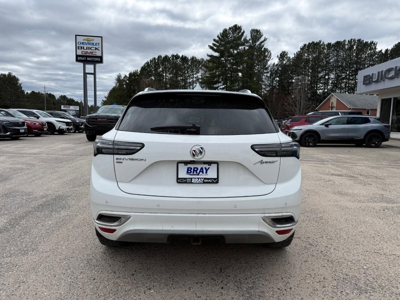 2022 Buick Envision AWD 4dr Avenir Photo4