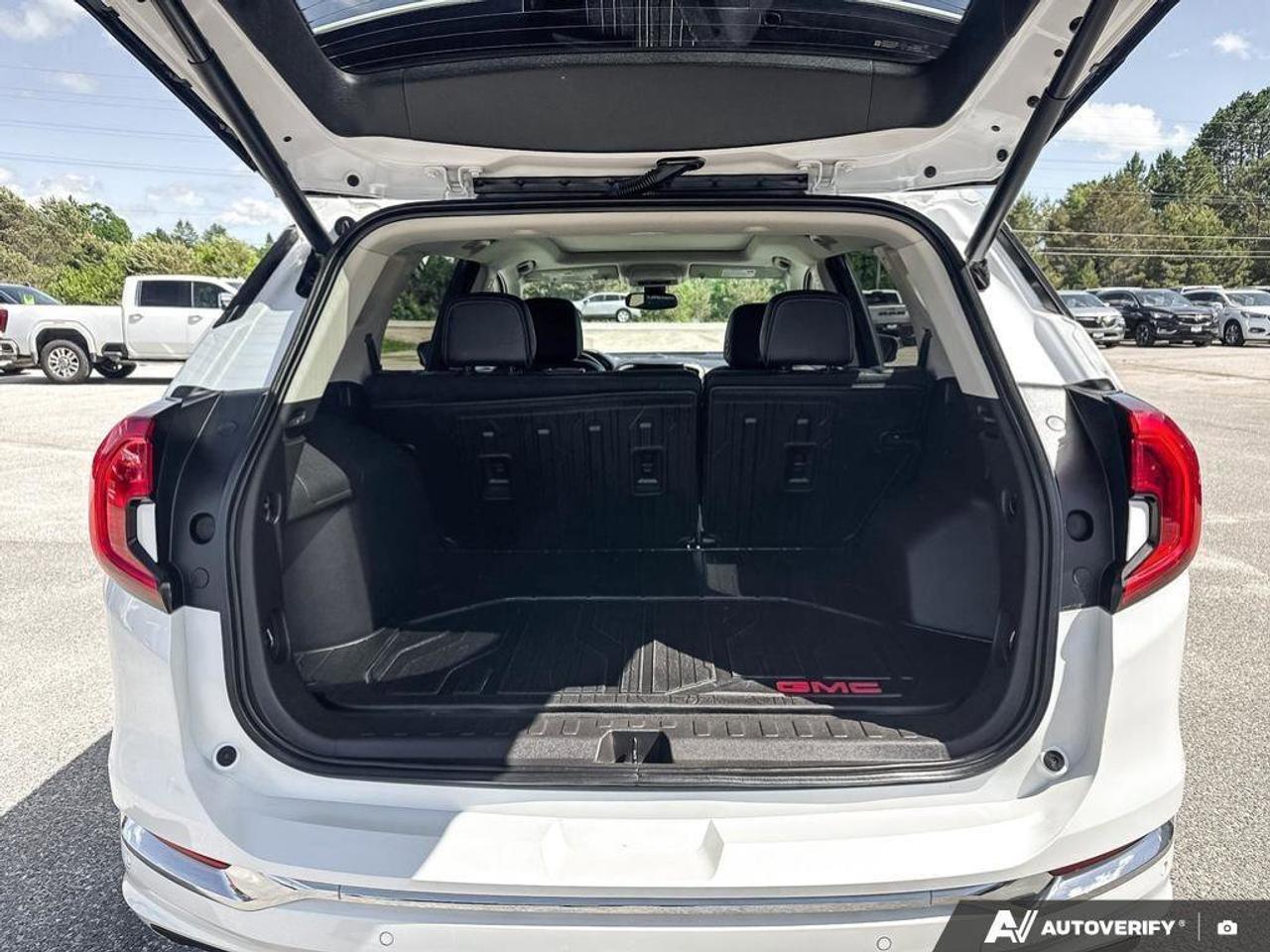 2024 GMC Terrain Denali ALL WEATHER MATS. SUNROOF. LEATHER. SUMMER Photo