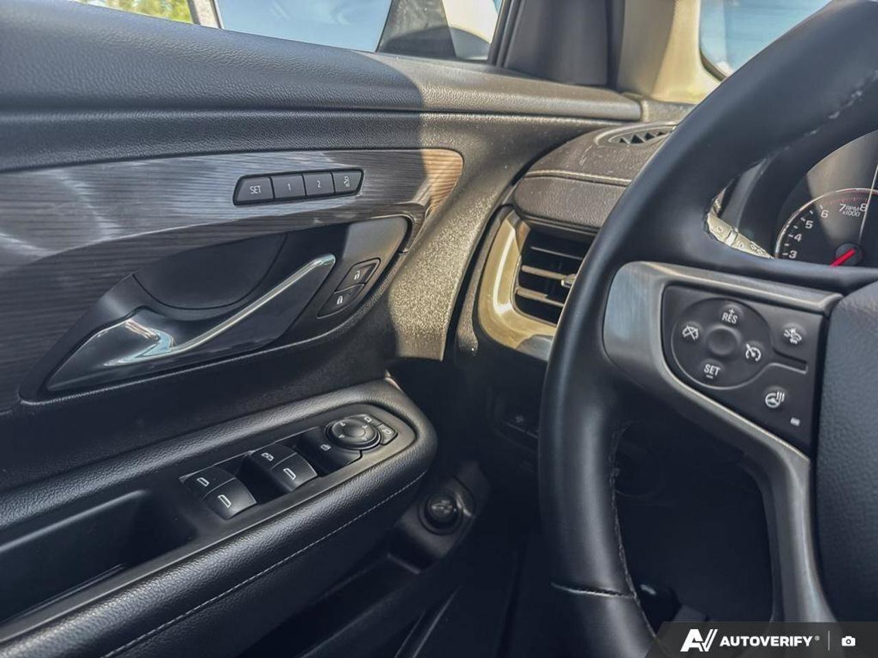 2024 GMC Terrain Denali ALL WEATHER MATS. SUNROOF. LEATHER. SUMMER Photo