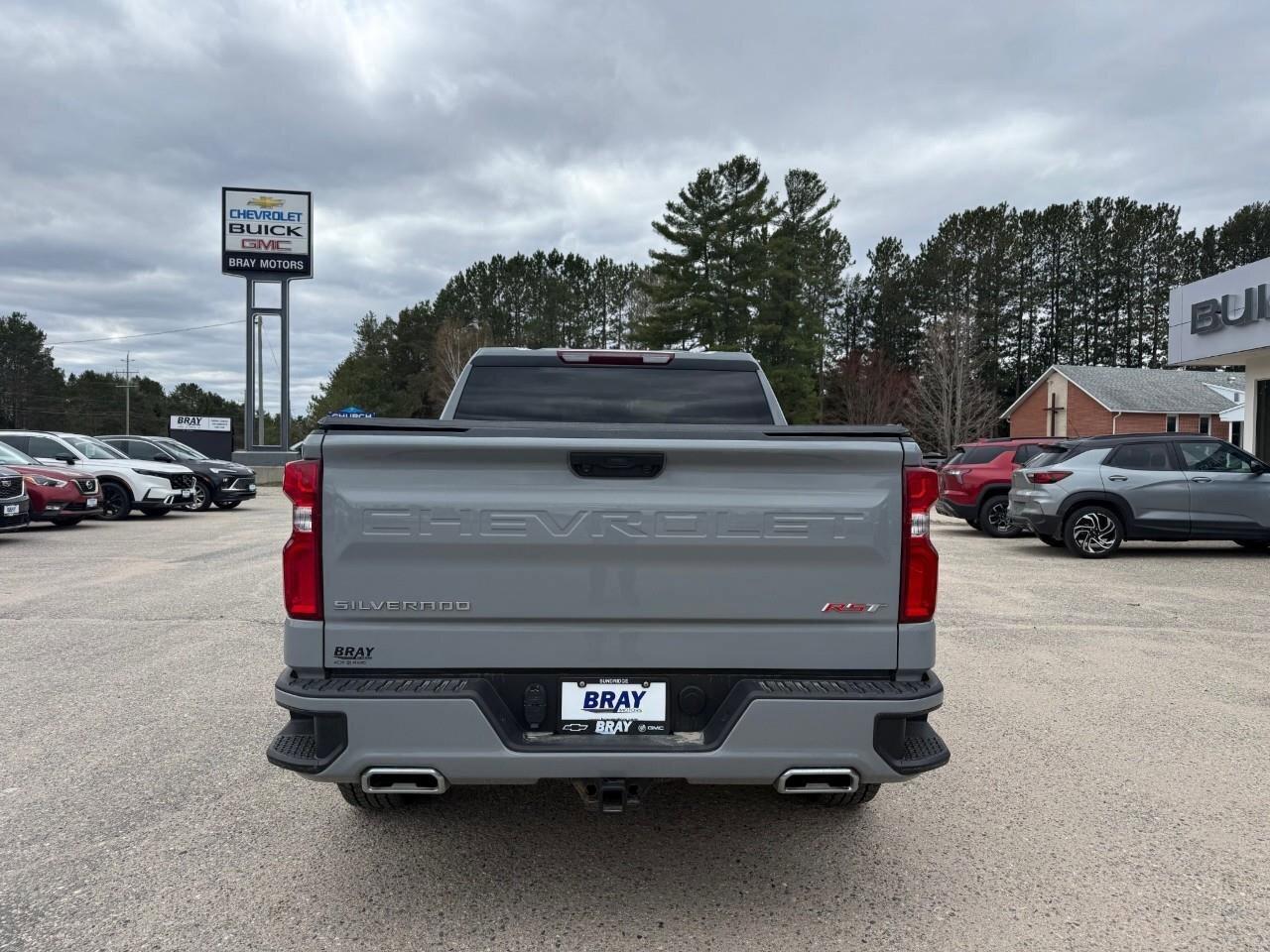 2024 Chevrolet Silverado 1500 4WD Crew Cab 147  RST Photo