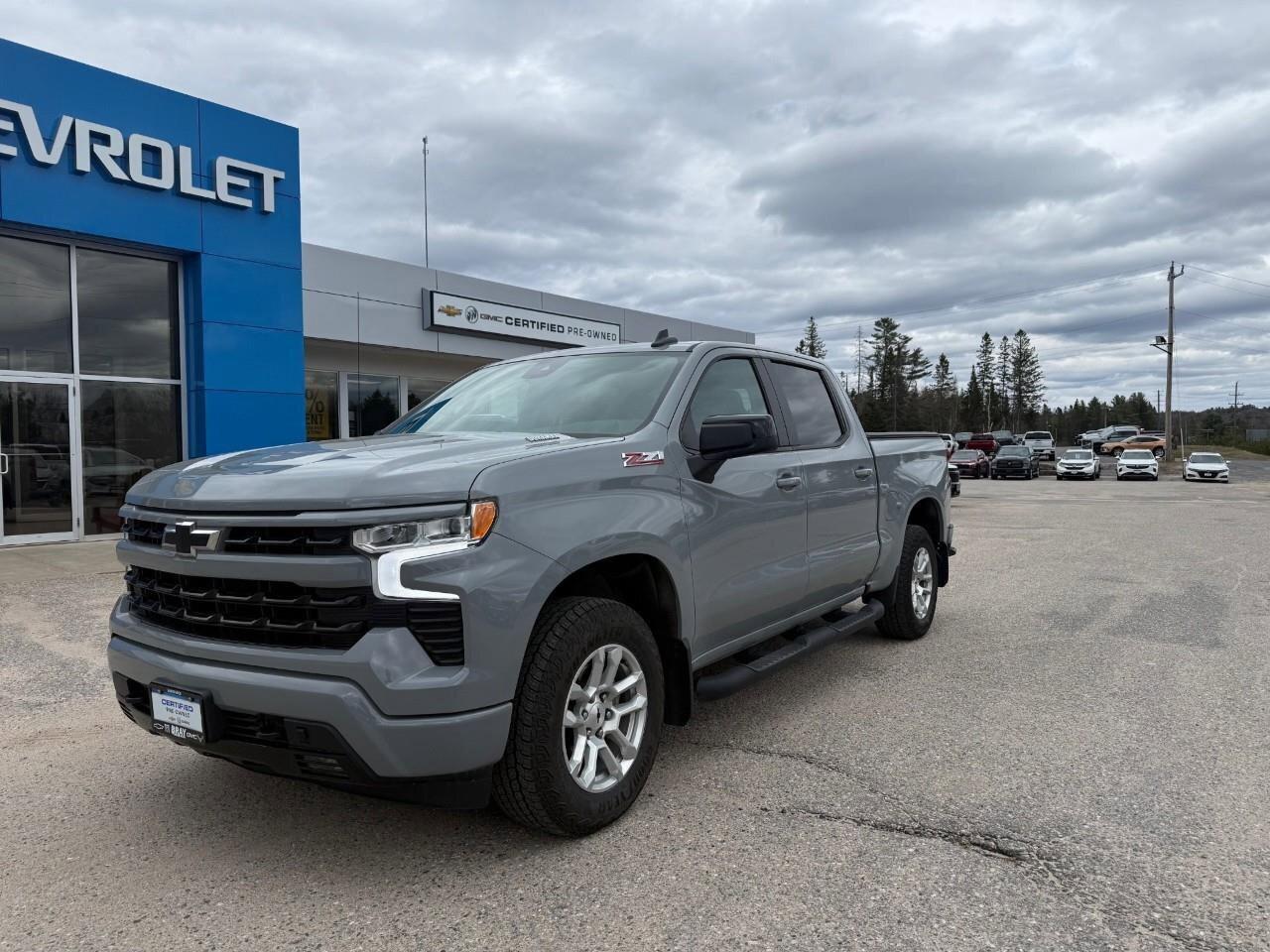 2024 Chevrolet Silverado 1500 RST LEASE RETURN. RUNNING BOARDS. TONNEAU COVER. T Photo