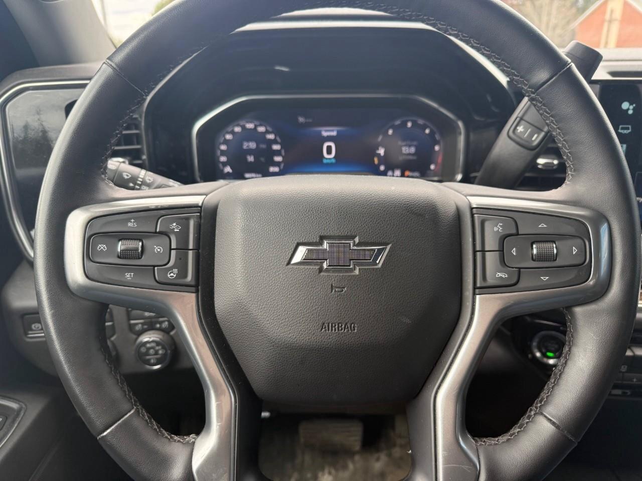 2024 Chevrolet Silverado 1500 RST LEASE RETURN. RUNNING BOARDS. TONNEAU COVER. T Photo
