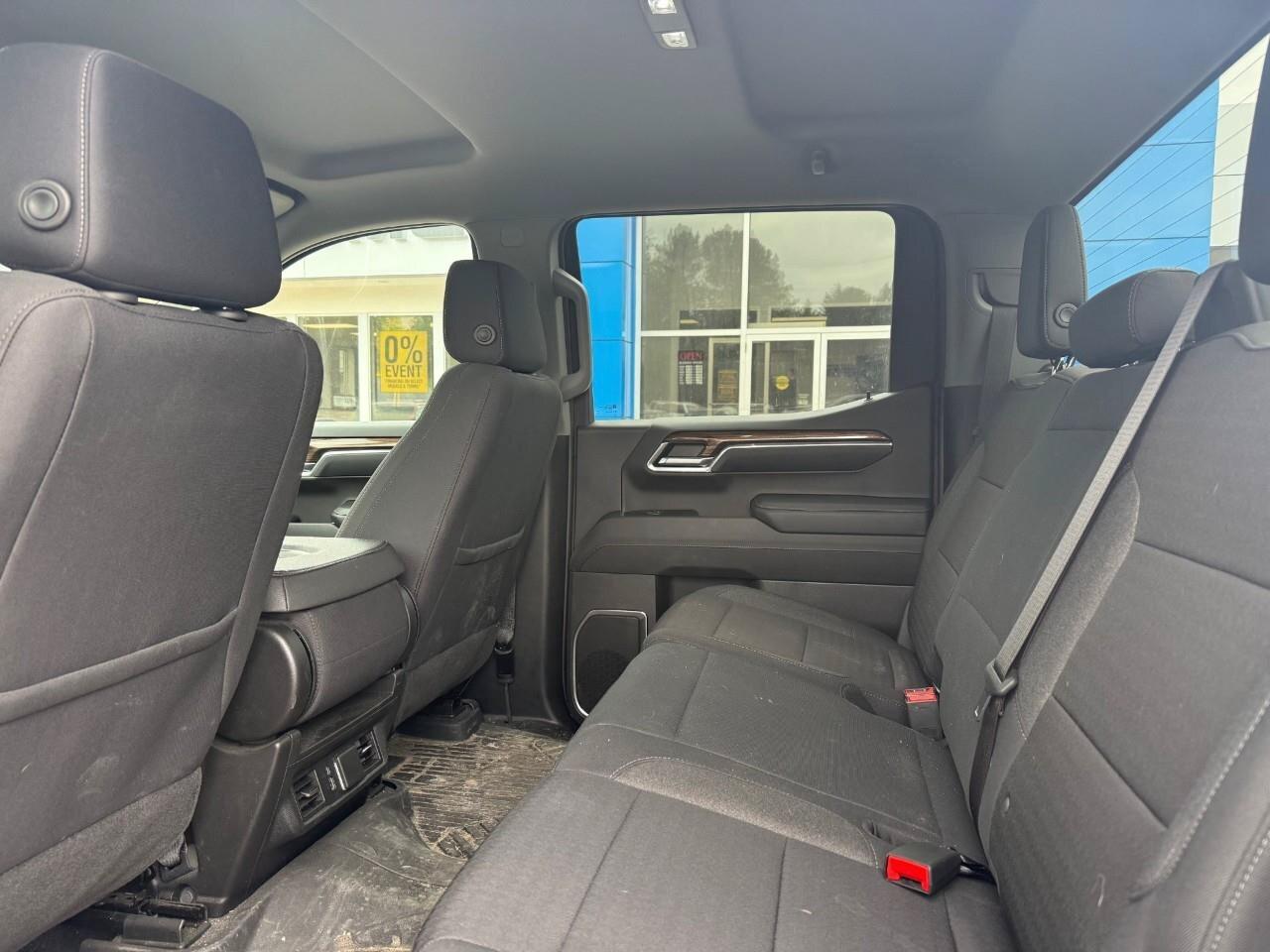 2024 Chevrolet Silverado 1500 RST LEASE RETURN. RUNNING BOARDS. TONNEAU COVER. T Photo