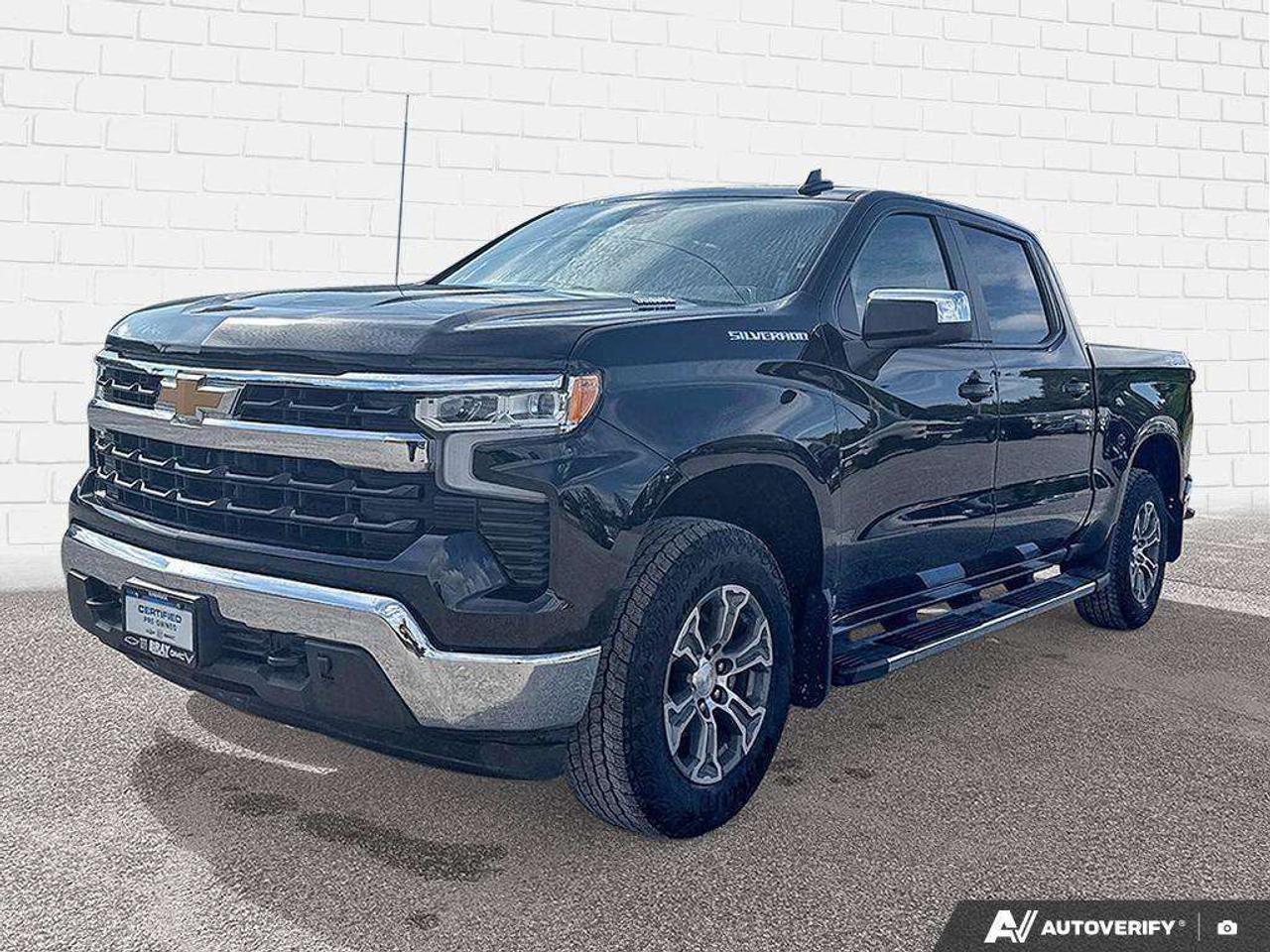 2024 Chevrolet Silverado 1500 LEASE RETURN. RUNNING BOARDS. TONNEAU COVER. TRAILERING PKG. Z71 OFF ROAD PKG. TRUE NORTH EDITION. Photo