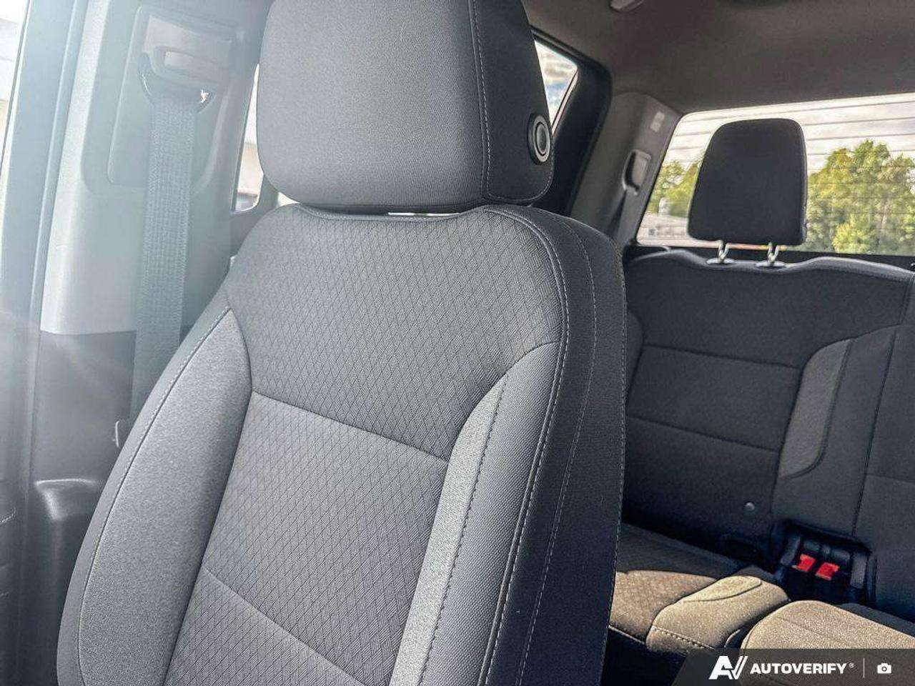 2024 Chevrolet Silverado 1500 LEASE RETURN. RUNNING BOARDS. TONNEAU COVER. TRAILERING PKG. Z71 OFF ROAD PKG. TRUE NORTH EDITION. Photo