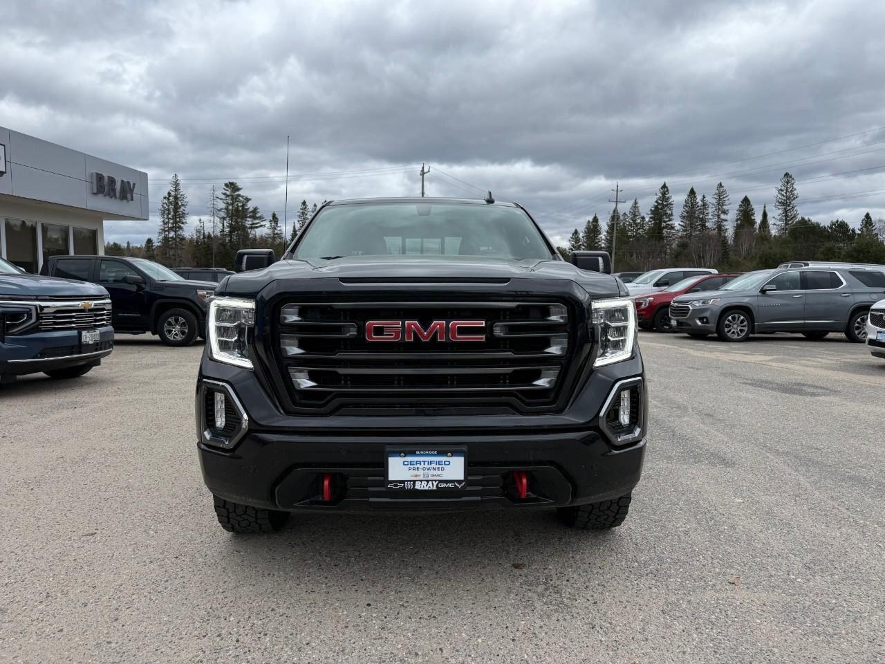 2021 GMC Sierra 1500 AT4 RUNNING BOARDS. TONNEAU COVER. OFF ROAD SUSPEN Photo