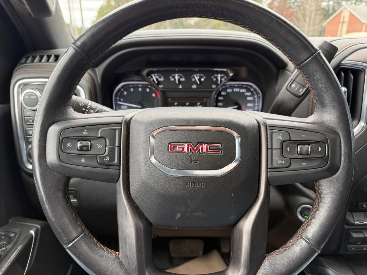 2021 GMC Sierra 1500 AT4 RUNNING BOARDS. TONNEAU COVER. OFF ROAD SUSPEN Photo