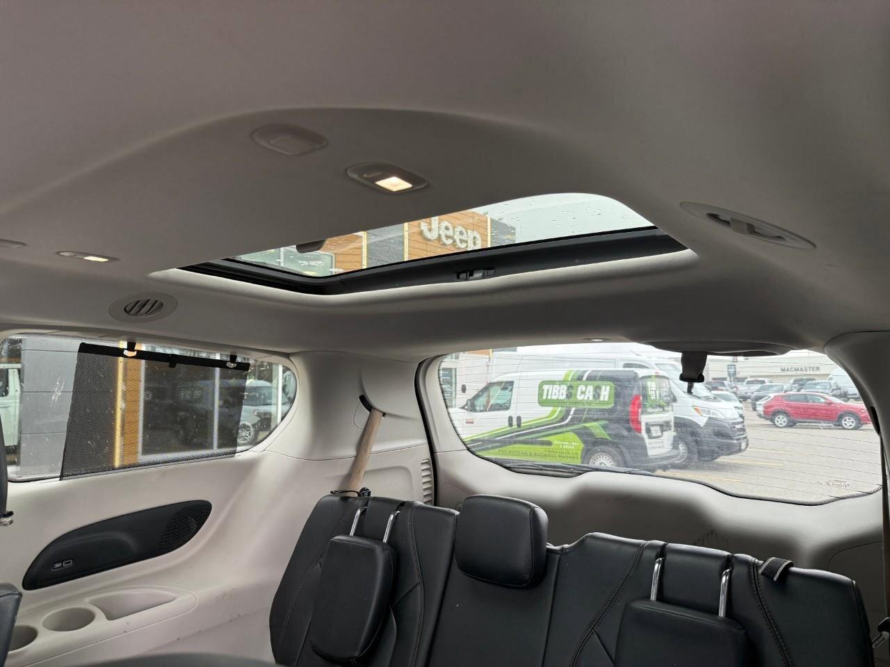 2017 Chrysler Pacifica 4DR WGN TOURING-L PLUS Photo