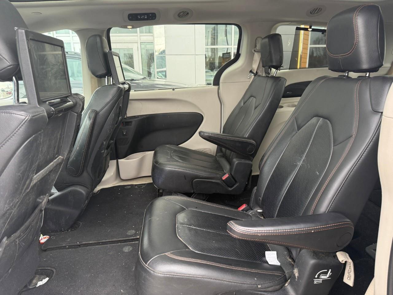 2017 Chrysler Pacifica 4DR WGN TOURING-L PLUS Photo