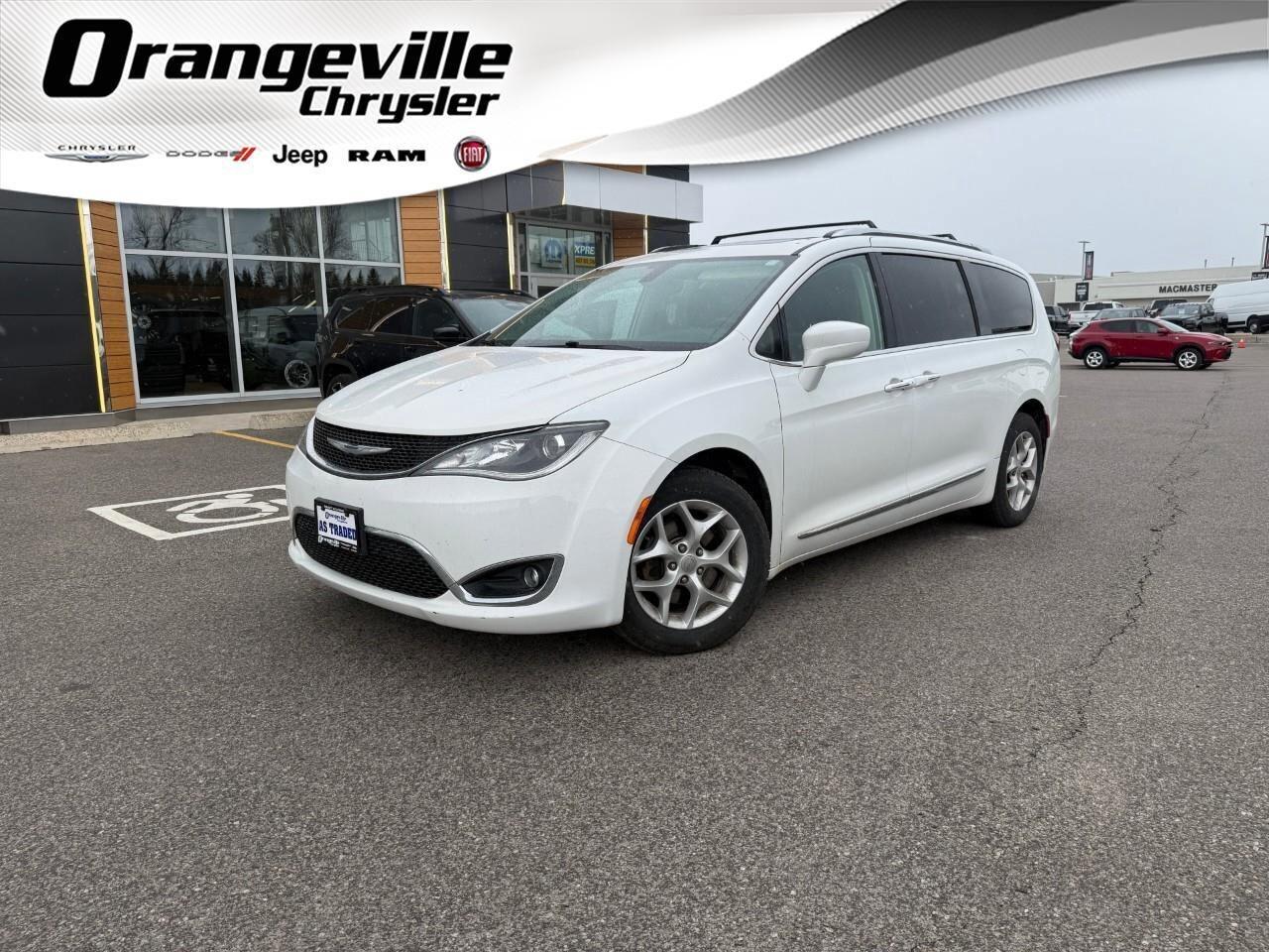 2017 Chrysler Pacifica 4DR WGN TOURING-L PLUS Photo