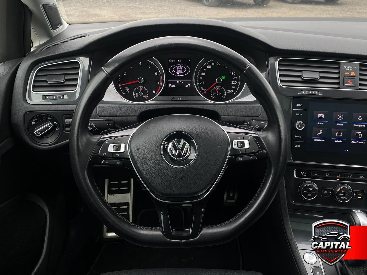 2018 Volkswagen Golf Alltrack S Photo