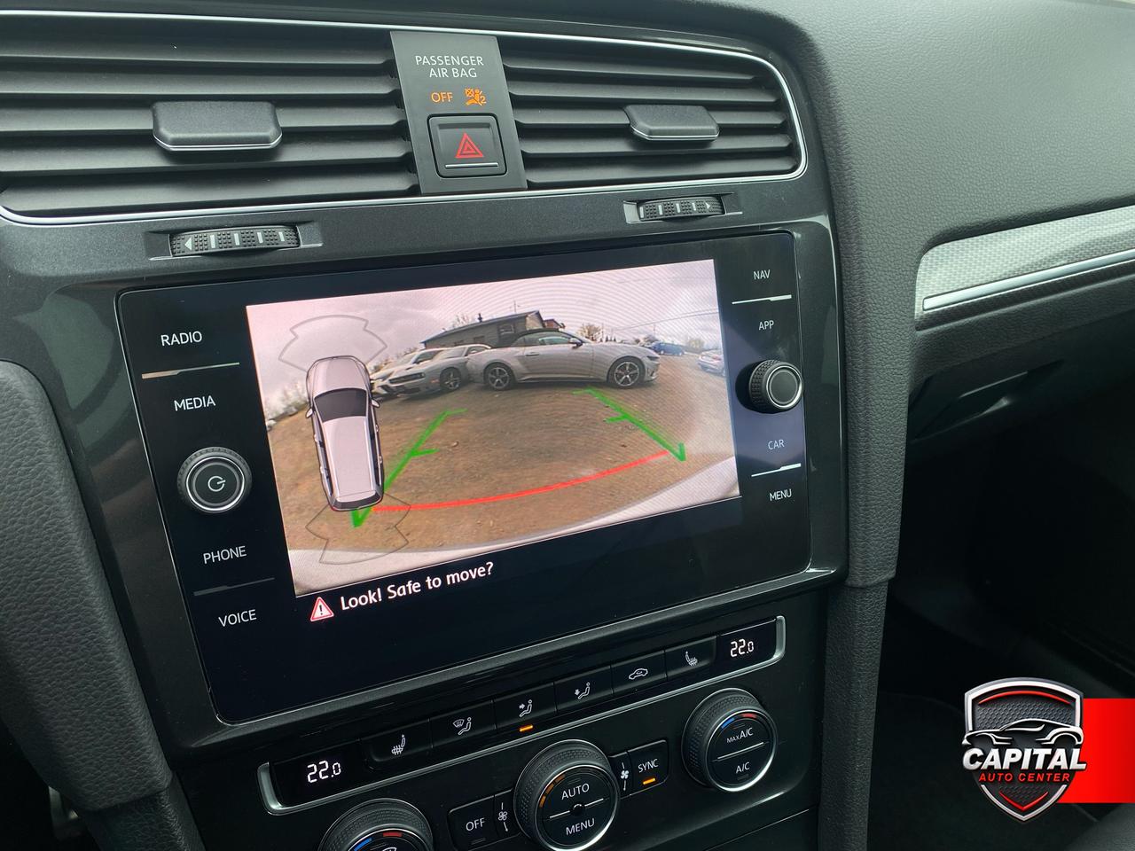2018 Volkswagen Golf Alltrack S Photo