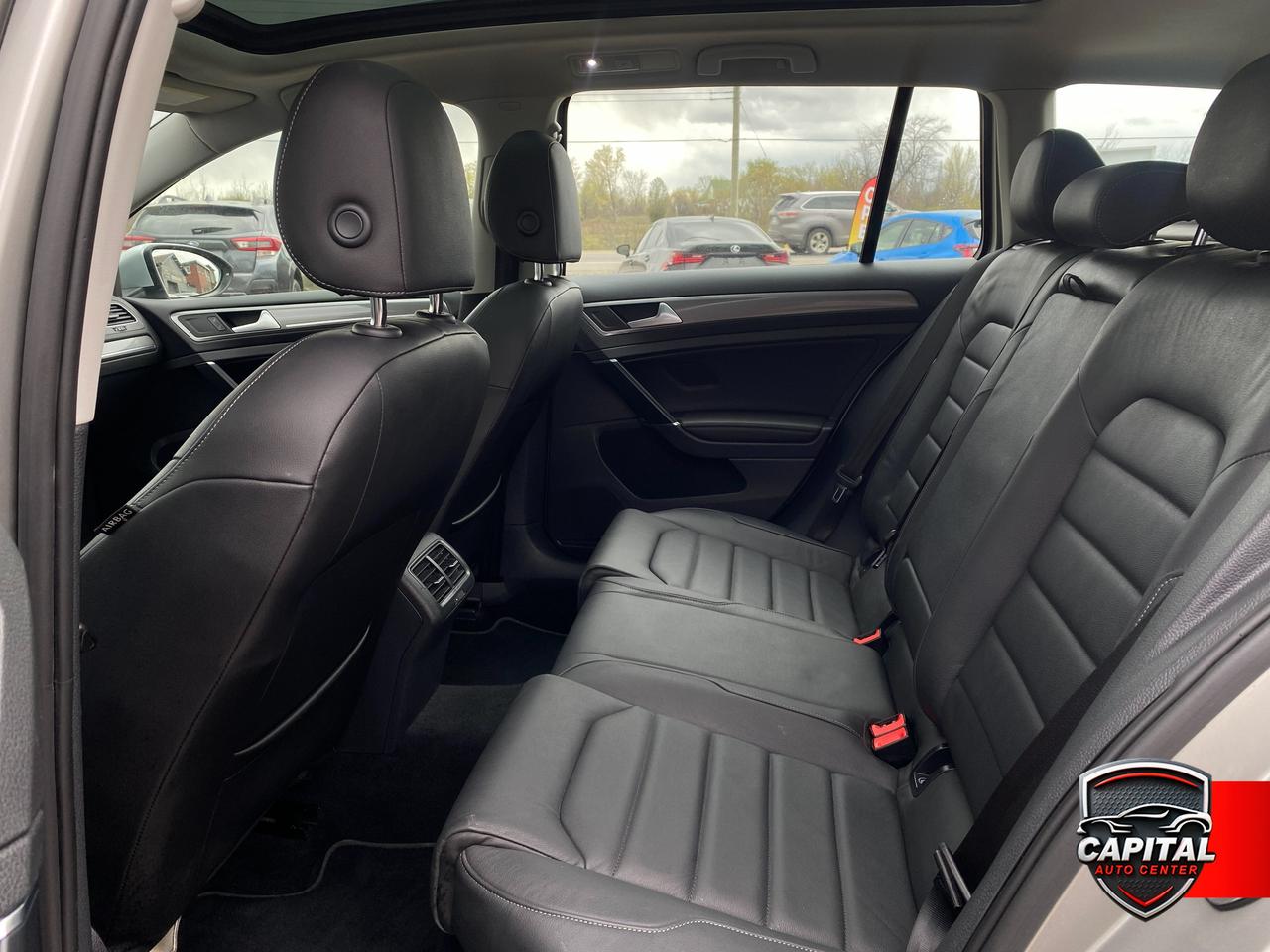 2018 Volkswagen Golf Alltrack S Photo