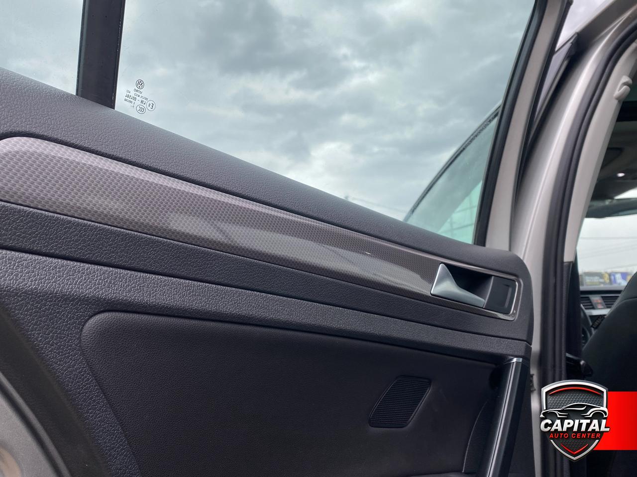 2018 Volkswagen Golf Alltrack S Photo