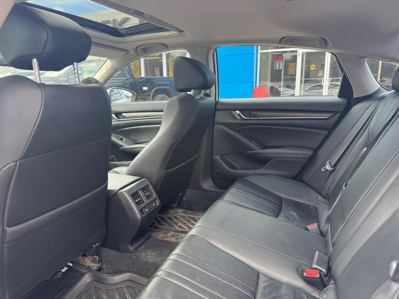 2019 Honda Accord Sedan Touring CVT Photo
