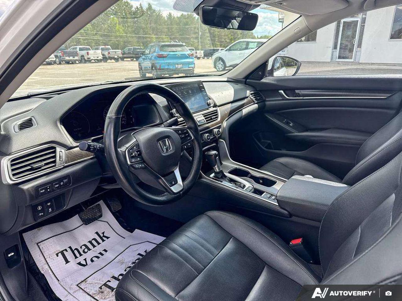 2019 Honda Accord SUMMER & WINTER WHEELS AND TIRES. LOADED. CERTIFIED. Photo