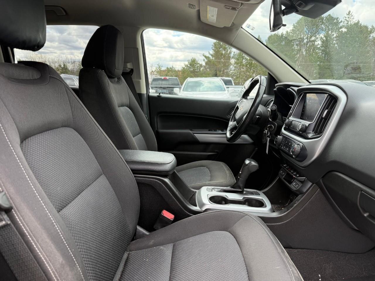 2020 Chevrolet Colorado 4WD LT HEAVY DUTY TRAILERING PKG. SPRAY IN BEDLINE Photo