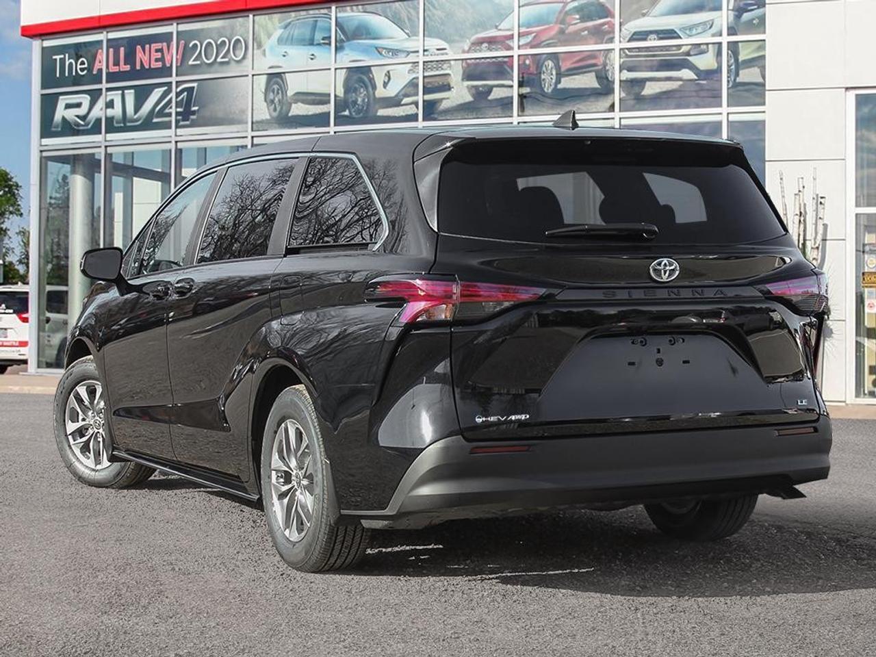2026 Toyota Sienna LE 8-Passenger AWD Photo3