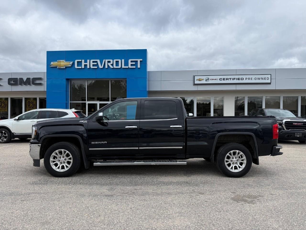 2017 GMC Sierra 1500 SLE RUNNING BOARDS. ALL WEATHER MATS. TRAILERING P Photo2
