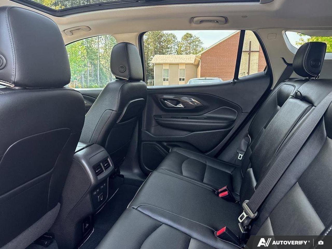 2019 GMC Terrain Denali WIRELESS CHARGING. SUNROOF. BOSE AUDIO SYST Photo