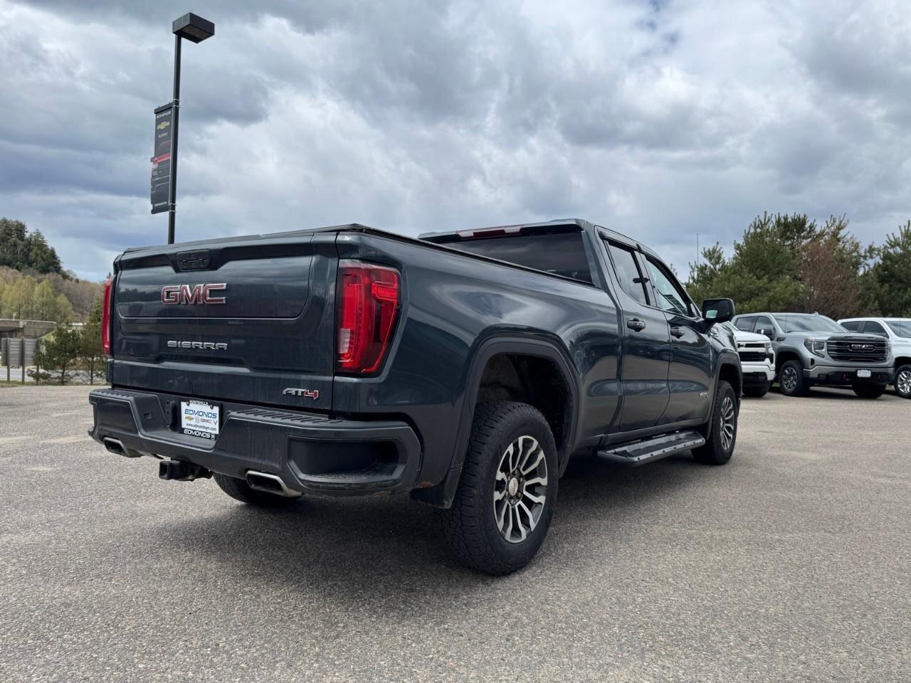 2019 GMC Sierra 1500 4WD Double Cab 147  AT4 Photo