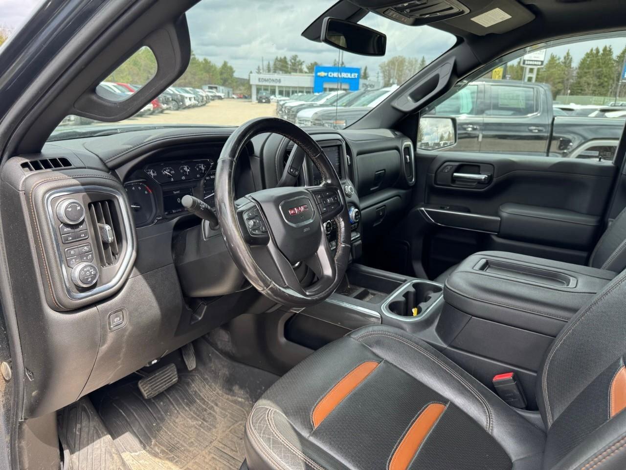 2019 GMC Sierra 1500 4WD Double Cab 147  AT4 Photo