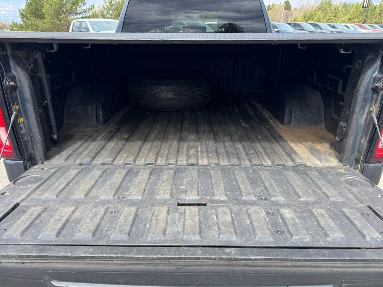 2019 GMC Sierra 1500 4WD Double Cab 147  AT4 Photo