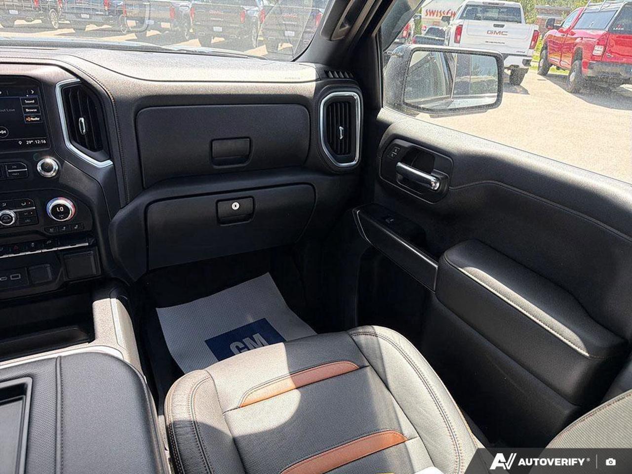 2019 GMC Sierra 1500 AT4Trailer Brake Controller   Heated + Vented Seat Photo