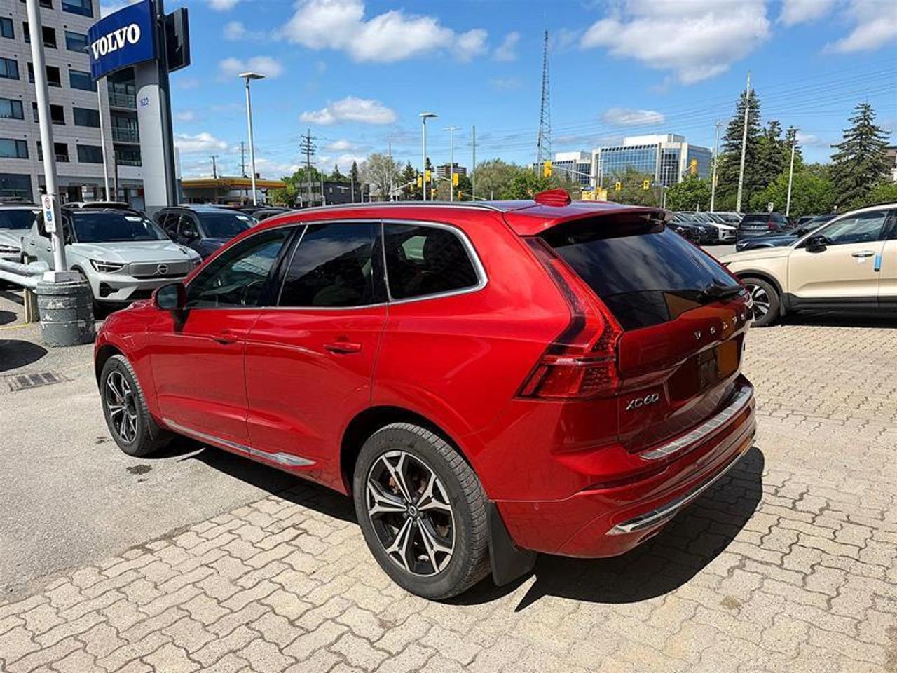 2022 Volvo XC60 T8 Expression Ext Range   HK   AWD   Clean Photo