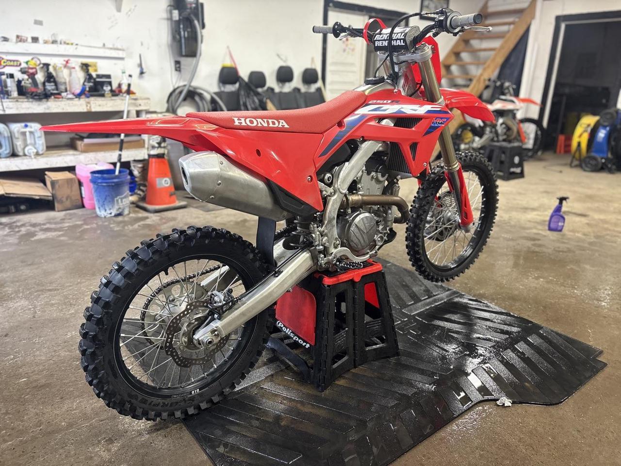 2023 Honda CRF250R  Photo